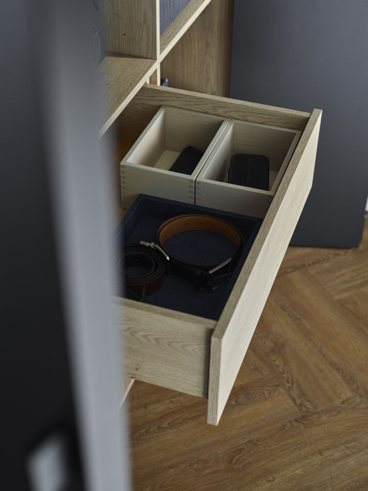 Dulap cu 4 uși VOX Stor 160x240 cm – ambientare