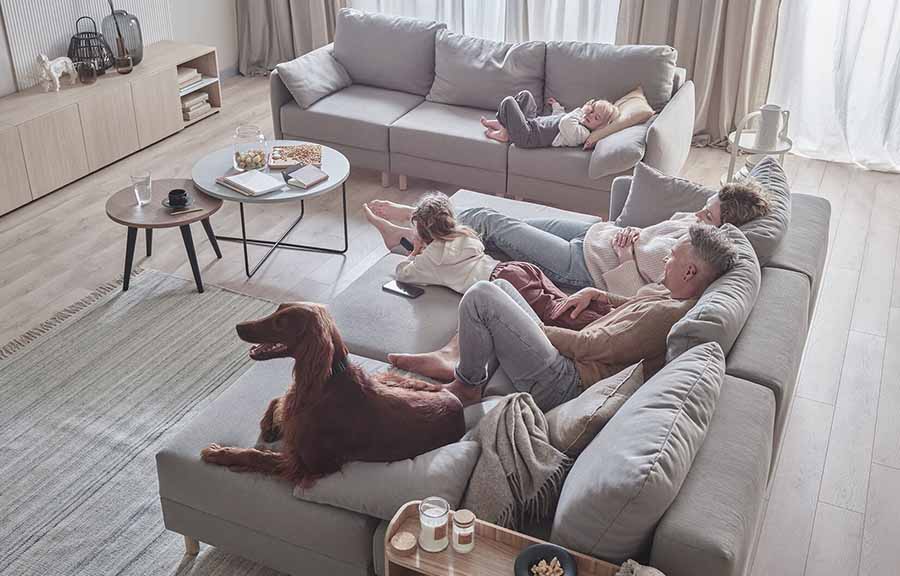 Canapeaua extensibila - solutia perfecta pentru spatiul compact