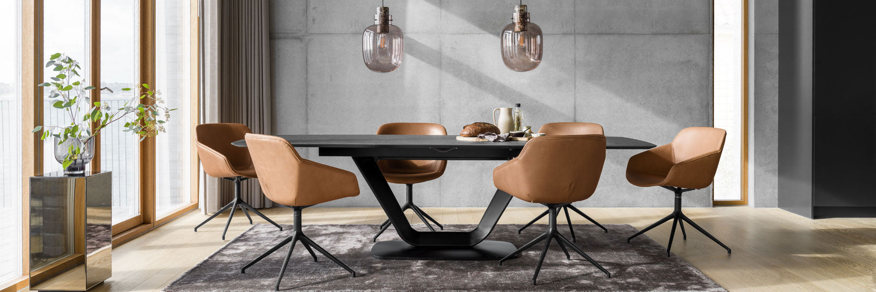 Masa si scaune premium BoConcept