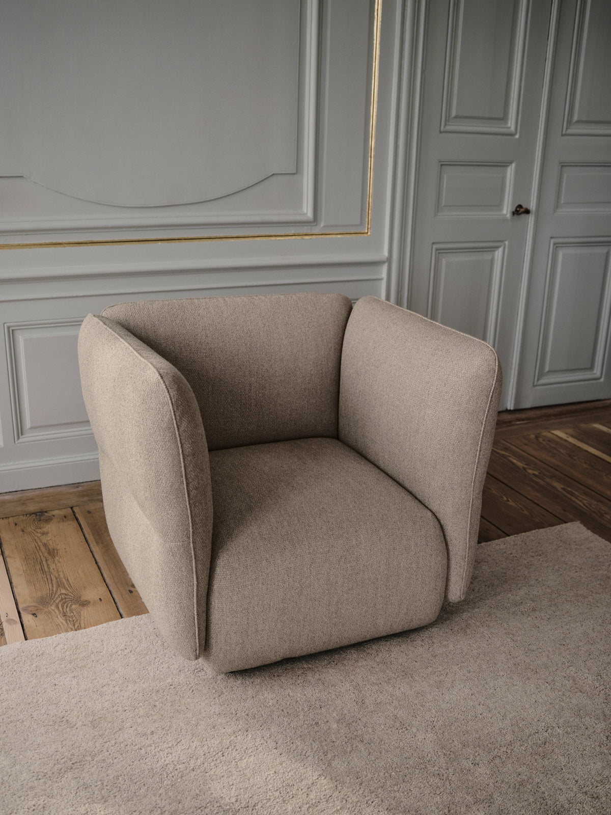Fotoliu BoConcept Paraggi, tapițerie crem Treviso — detaliu