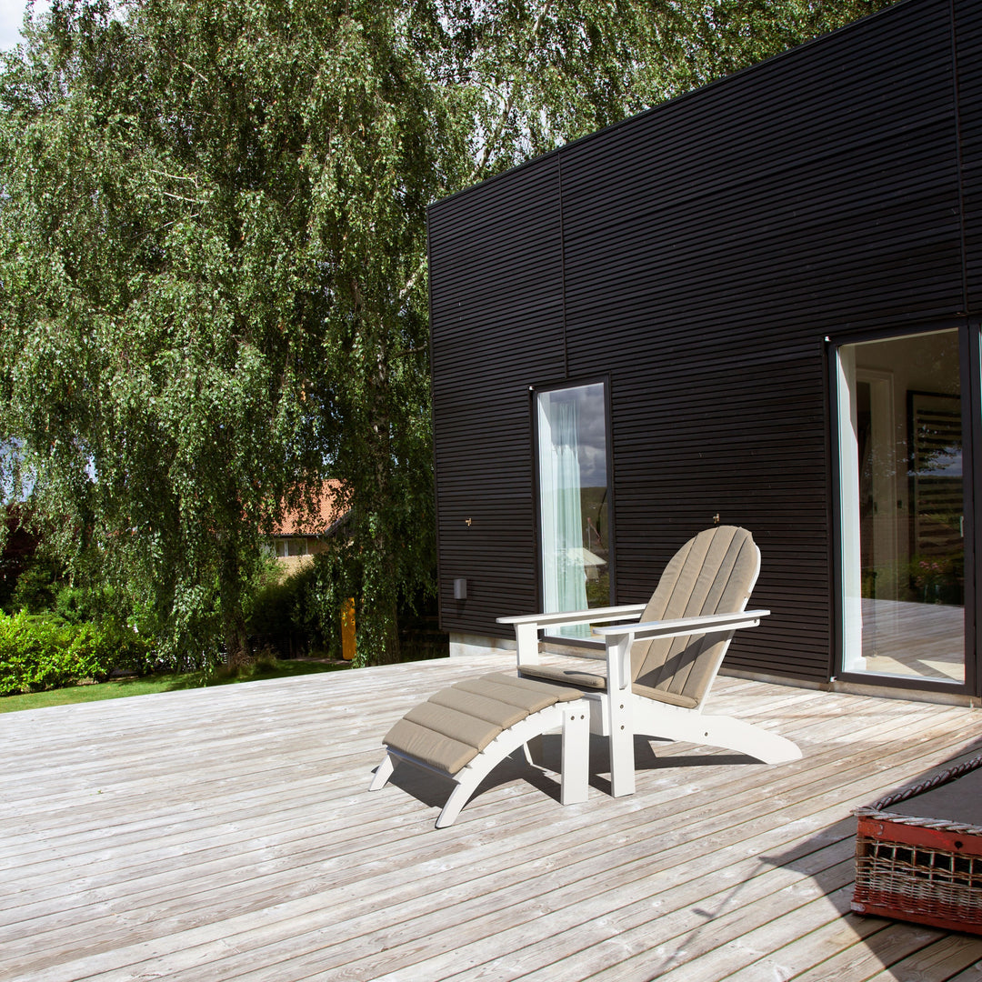 Set Cinas Adirondack scaun, taburet si perne alb