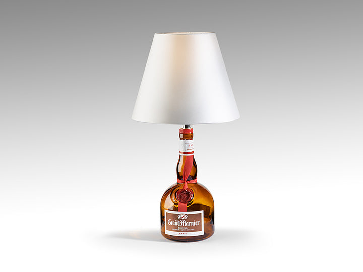Veioza Schuller Sobremesas Licor — kit cu abajur alb perlat