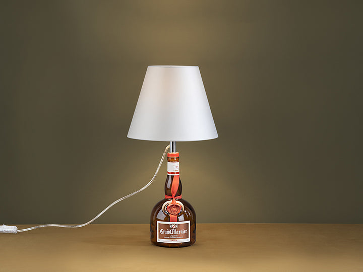 Veioza Schuller Sobremesas Licor — kit cu abajur alb perlat