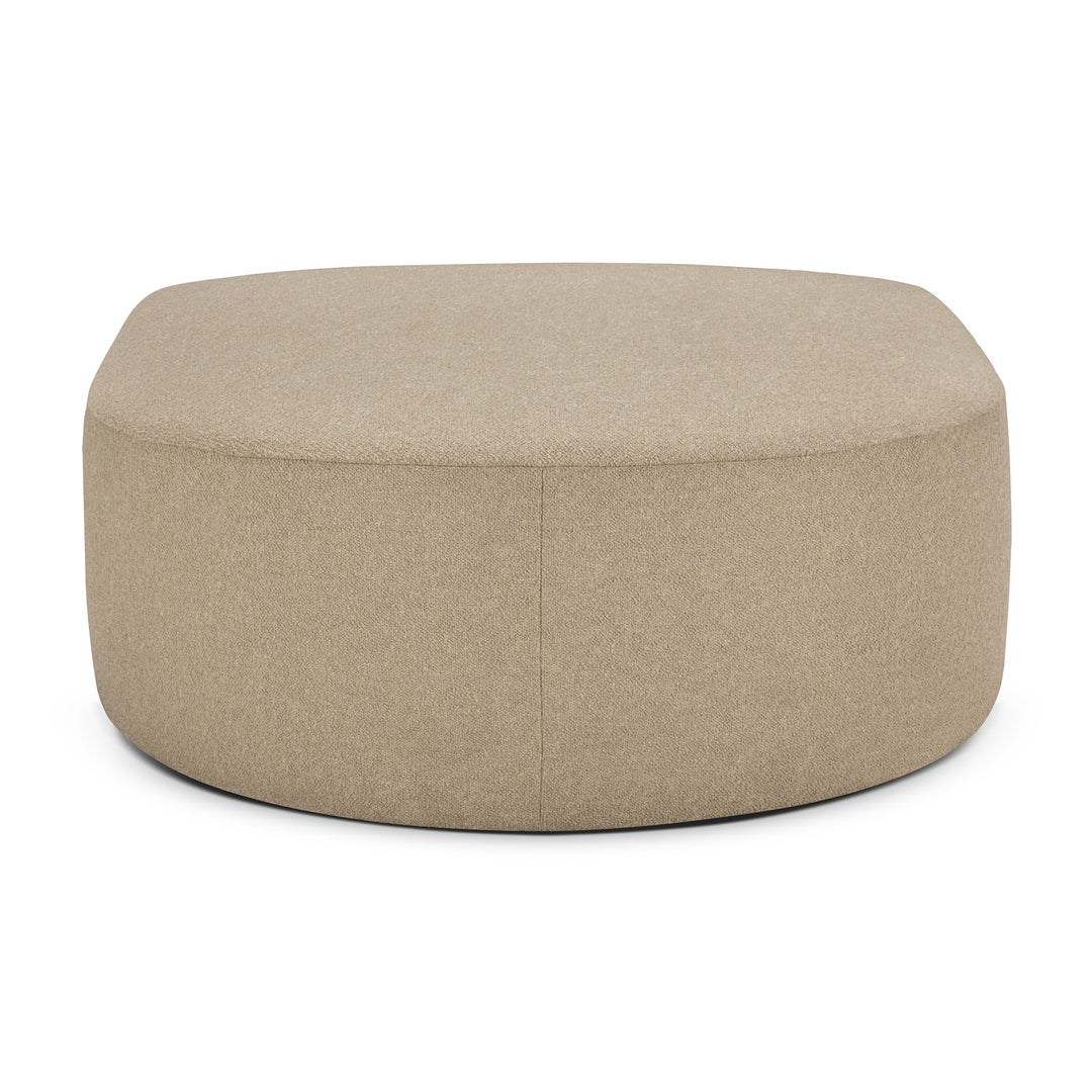 Taburet semicircular Bulky Ethnicraft 95×95 cm tapițat în Almond, cu arc continuu și suprafață fără picioare vizibile