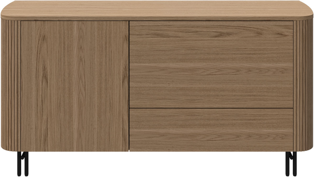 Bufet BoConcept Santiago 150 cm cu usa rabatabila, stejar natural — vedere de ansamblu