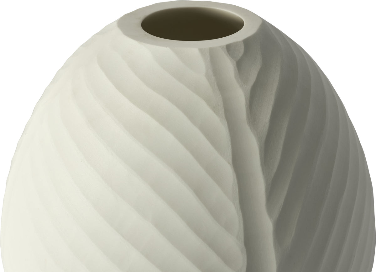 Vază BoConcept Blossom din sticlă albă — detaliu