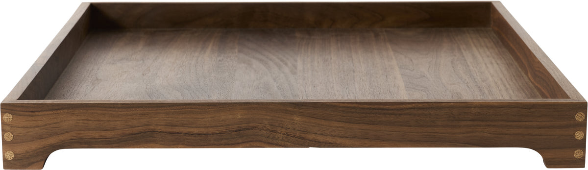 Tavă BoConcept Kanta din lemn de nuc — vedere de ansamblu