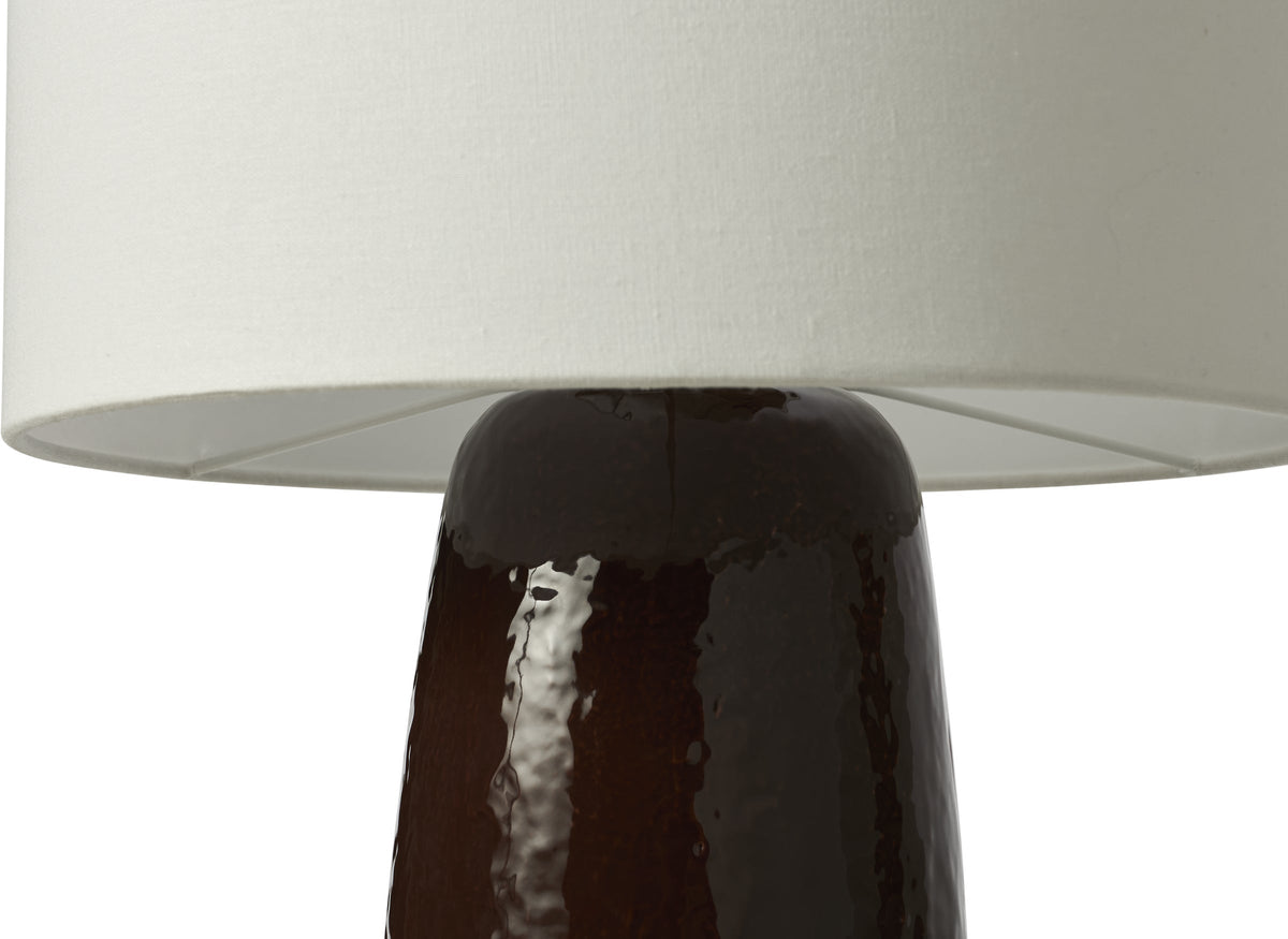 Veioza BoConcept Dawn ceramica maro — detaliu
