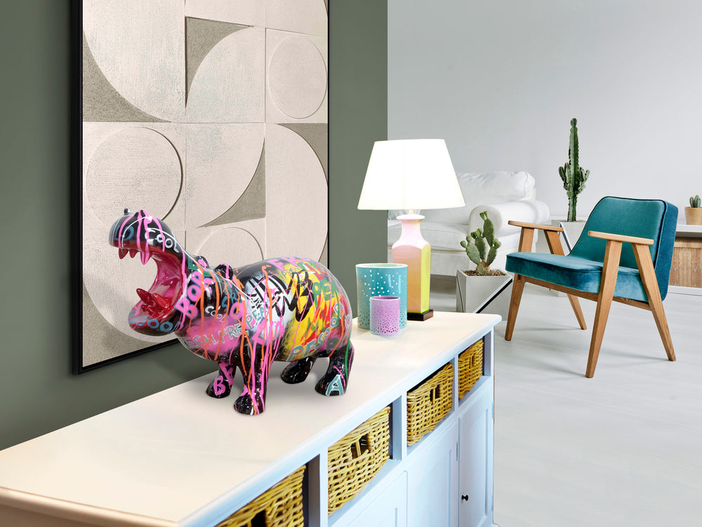Sculptură decorativă Schuller Hippo în formă de hipopotam, polirezină pictată în stil graffiti — 18x34x50 cm