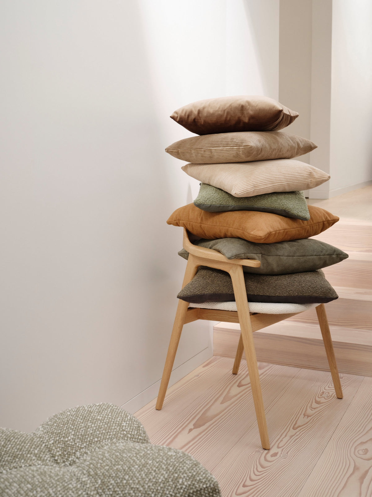 Perna decorativa BoConcept Matt Velvet 43x43 cm — detaliu