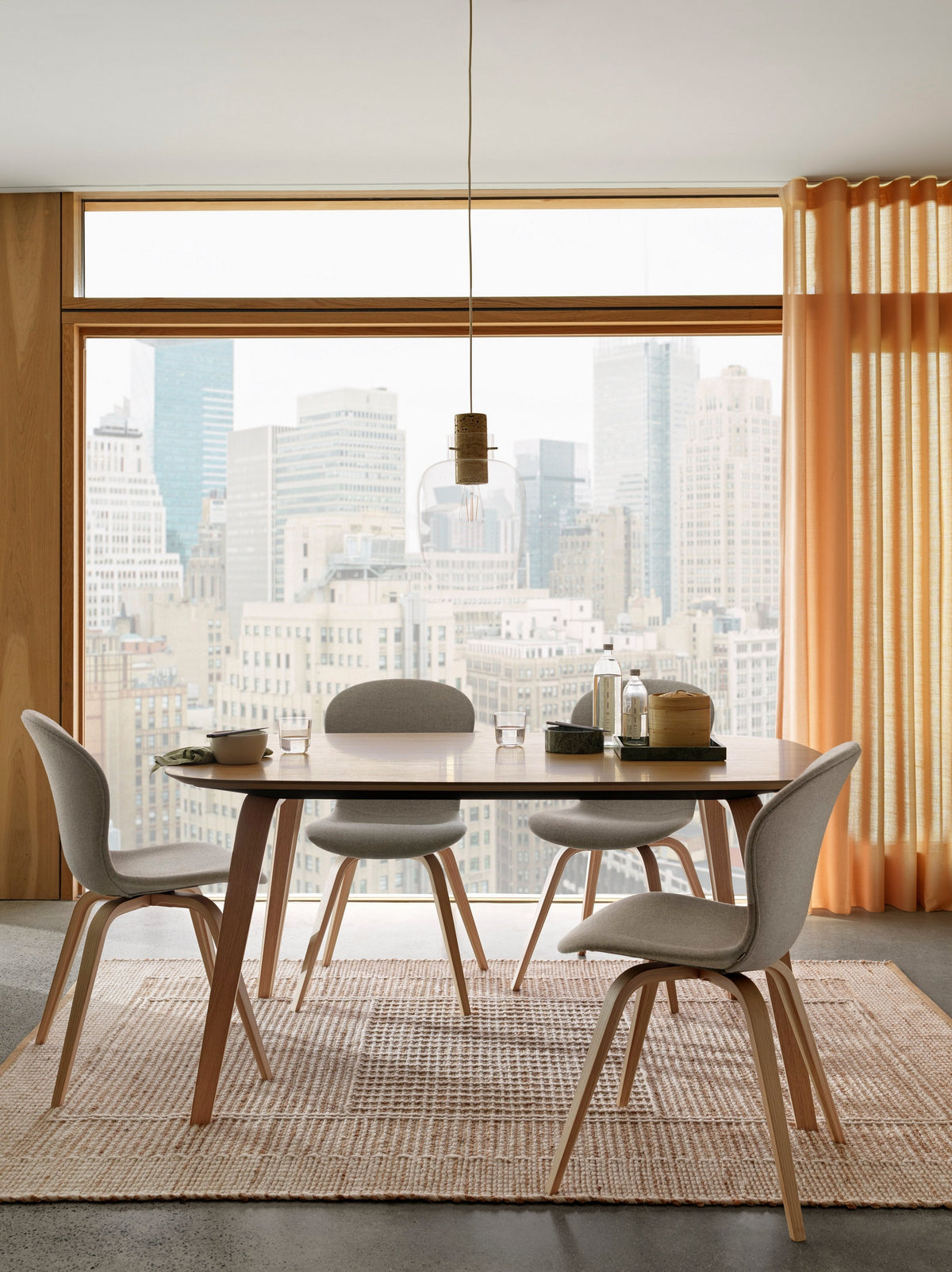 Scaun dining BoConcept Hauge, bej Lazio, stejar natural — detaliu