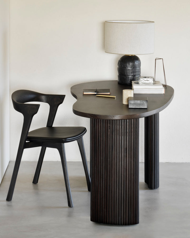 35011_Boomerang_desk_51551_Bok_dining_chair_04_WEB.jpg