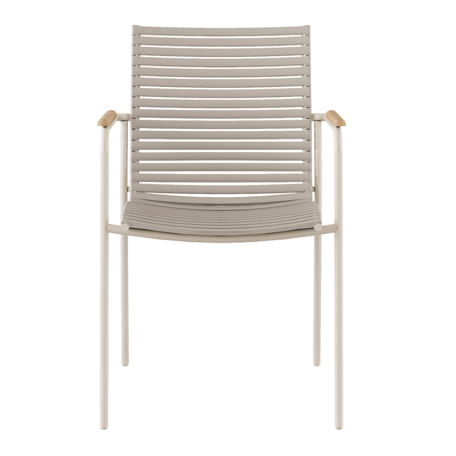 Scaun MOOD Classic Compact Cinas — scaun de exterior cu cadru gri nisip, brațe de tec și șipci PP subțiri.