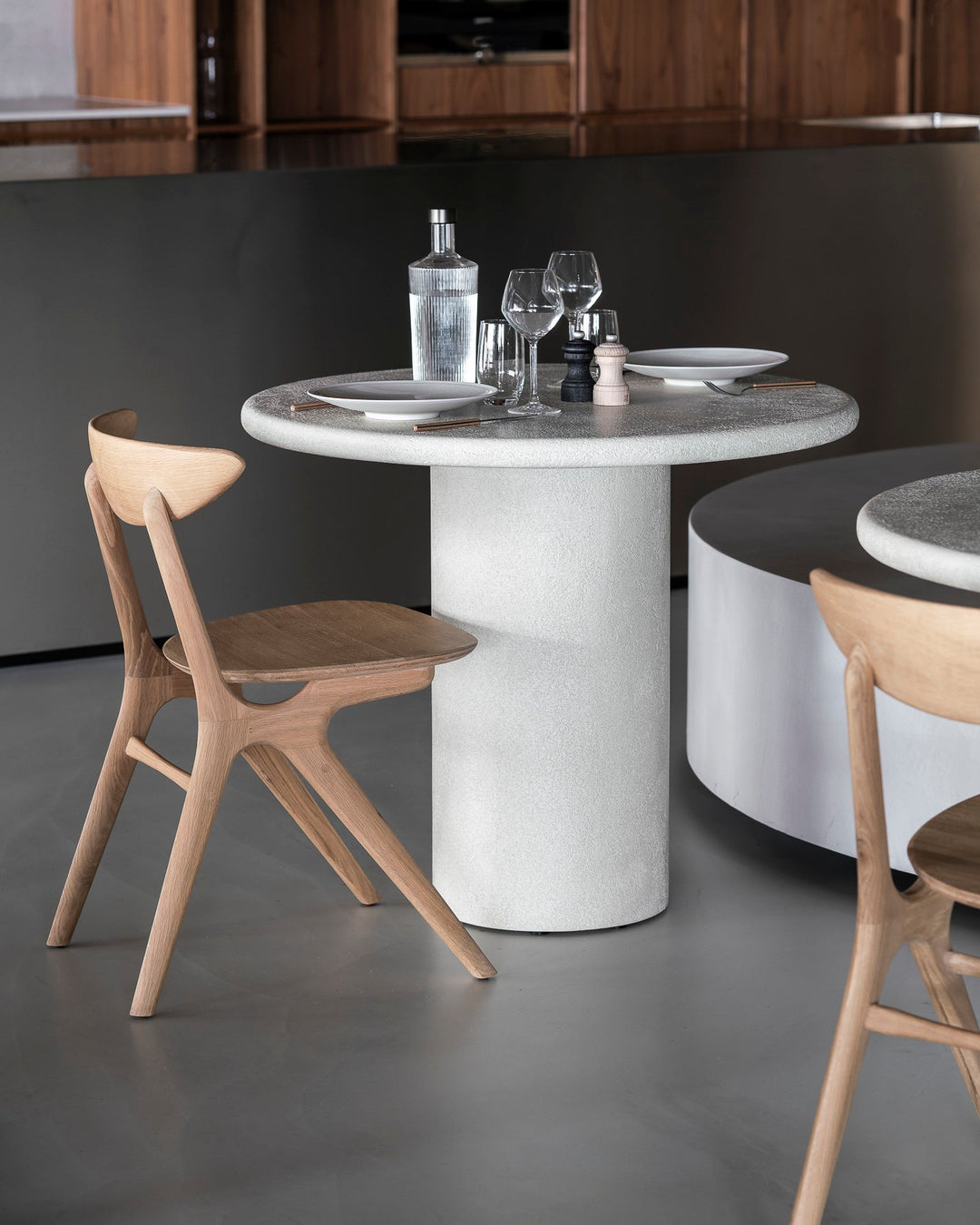 50677 Eye dining chair oak 26422 Elements dining table WEB