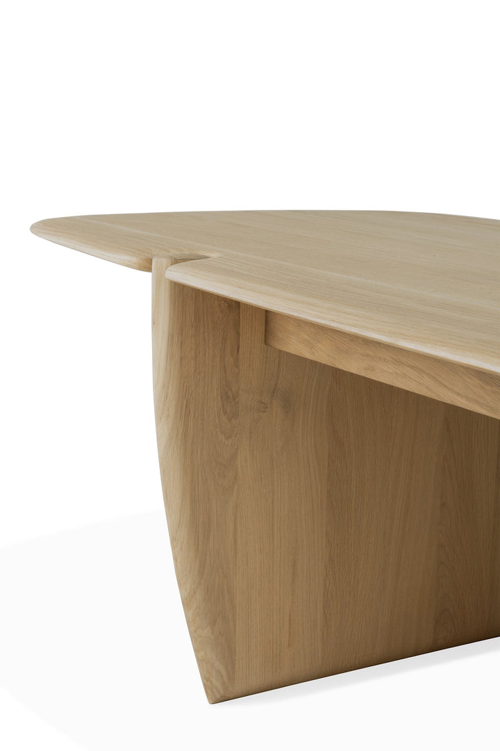 51332 PI coffee table varnished oak det01 cut WEB