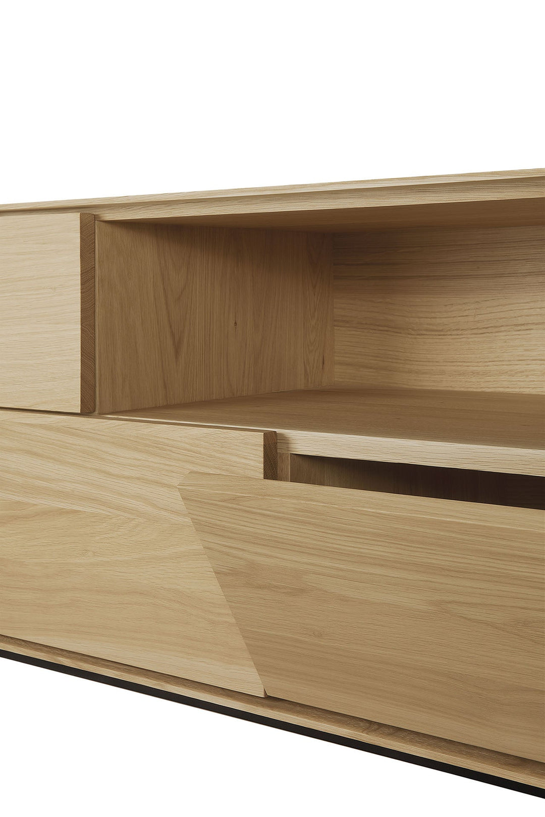 51466 Whitebird TV cupboard det02 cut WEB