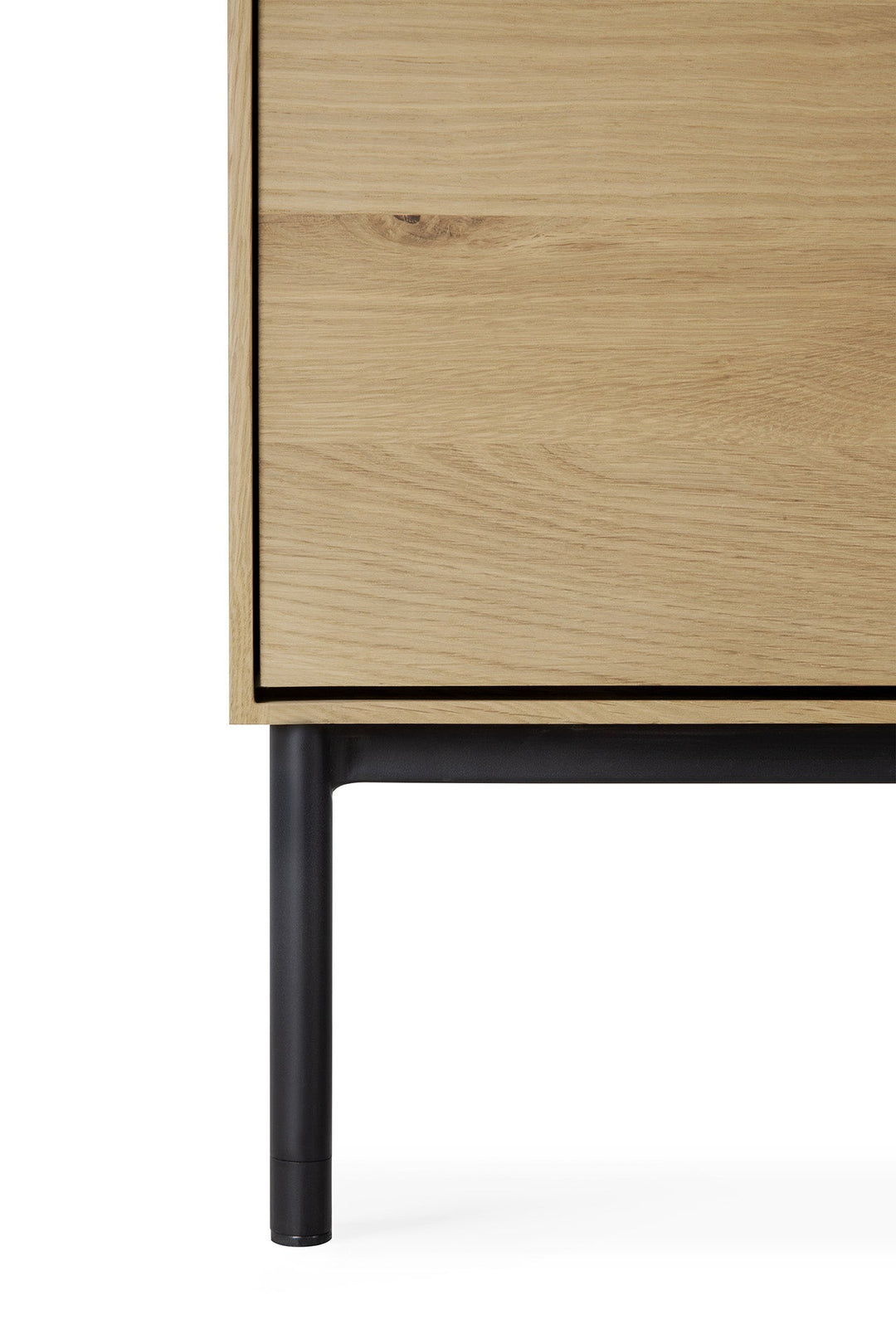 51468 Whitebird sideboard det03 cut web