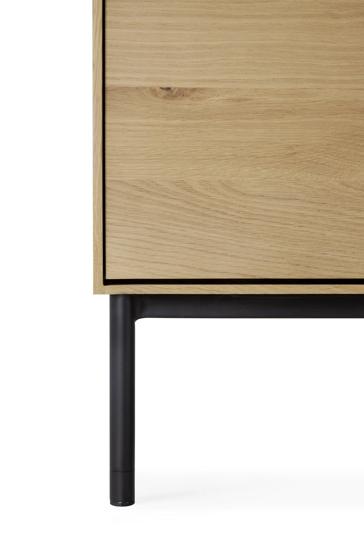 51468 Whitebird sideboard det03 cut web