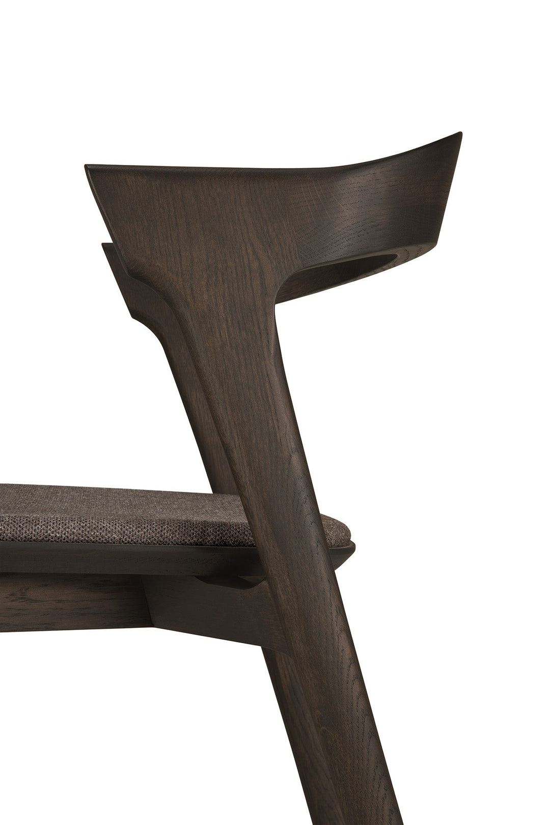51484_Bok_dining_chair_-_varnished_oak_-_brown_-_Warm_Brown_fabric_det01_cut_web.jpg