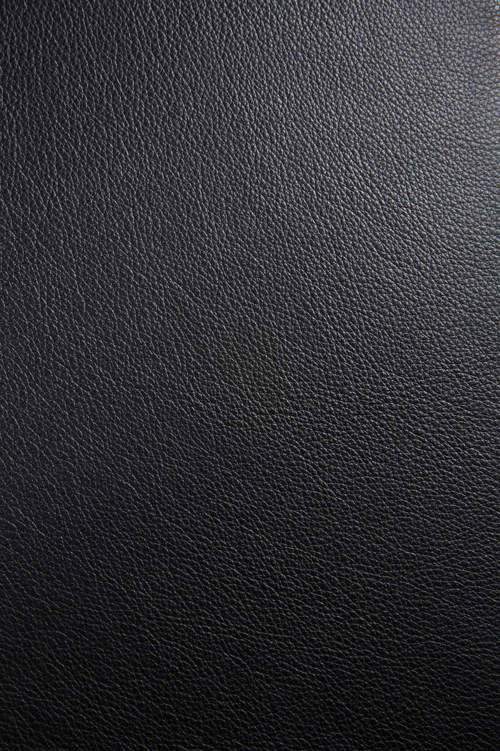 51492_Oak_Bok_black_dining_chair_black_leather_det02_cut_web.jpg