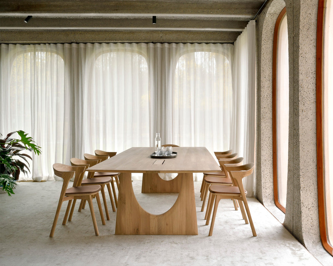53061_Geometric_meeting_table_51488_Bok_dining_chair_oak_cognac_leather_20560_Aged_mirror_tray_hor_web.jpg