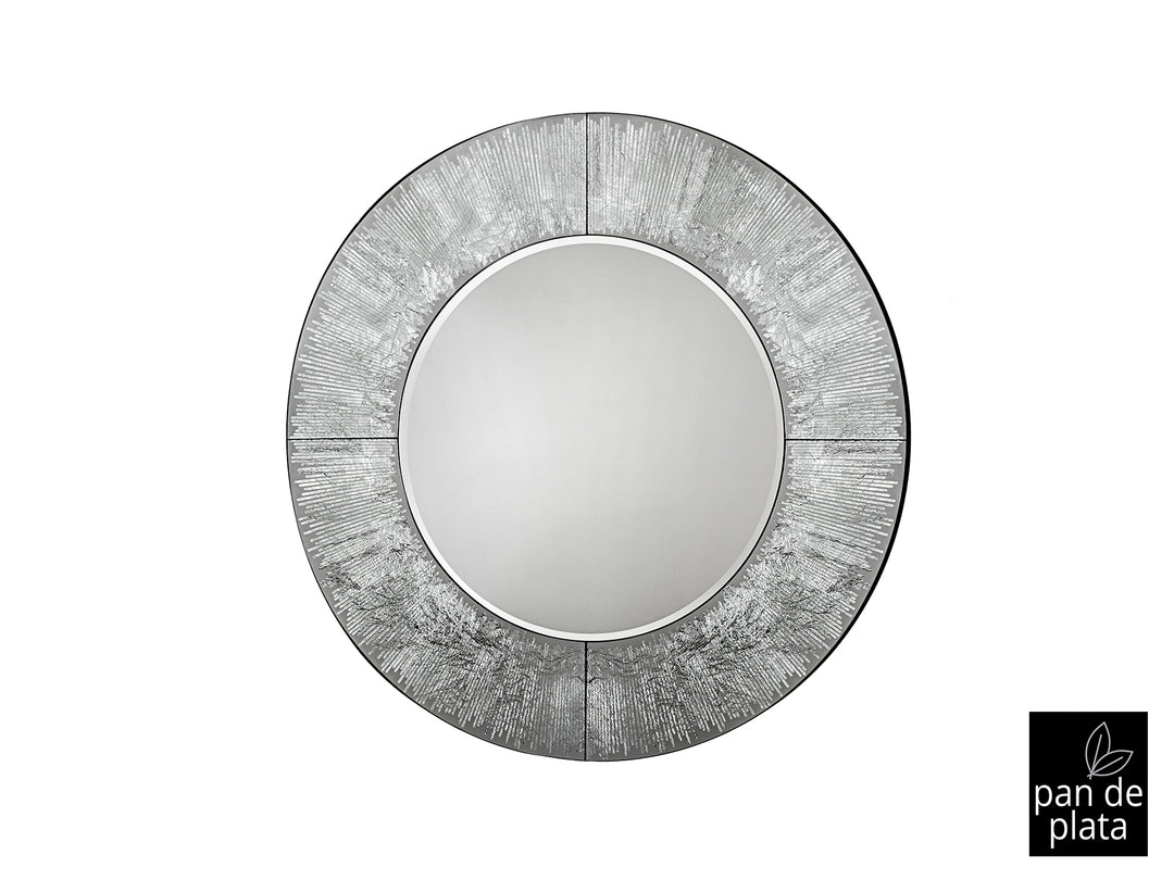 Oglindă rotundă Schuller Aurora Ø100 cm cu cerc central de oglindă șlefuită și ramă cu pattern grafic în foiță de argint.