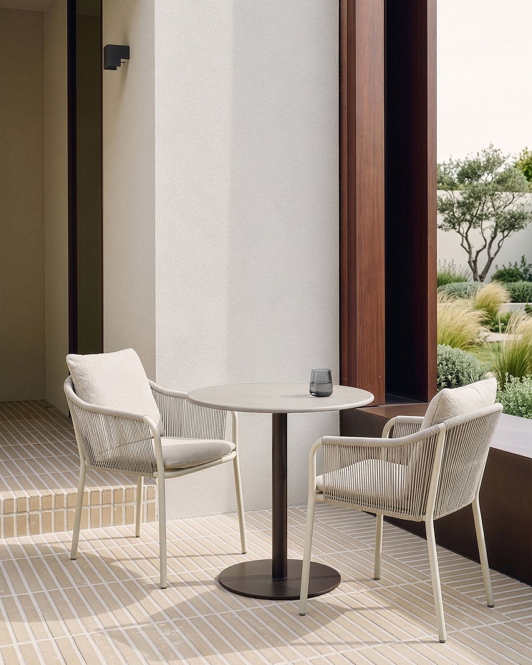 Masă Blend outdoor — ciment Light Grey