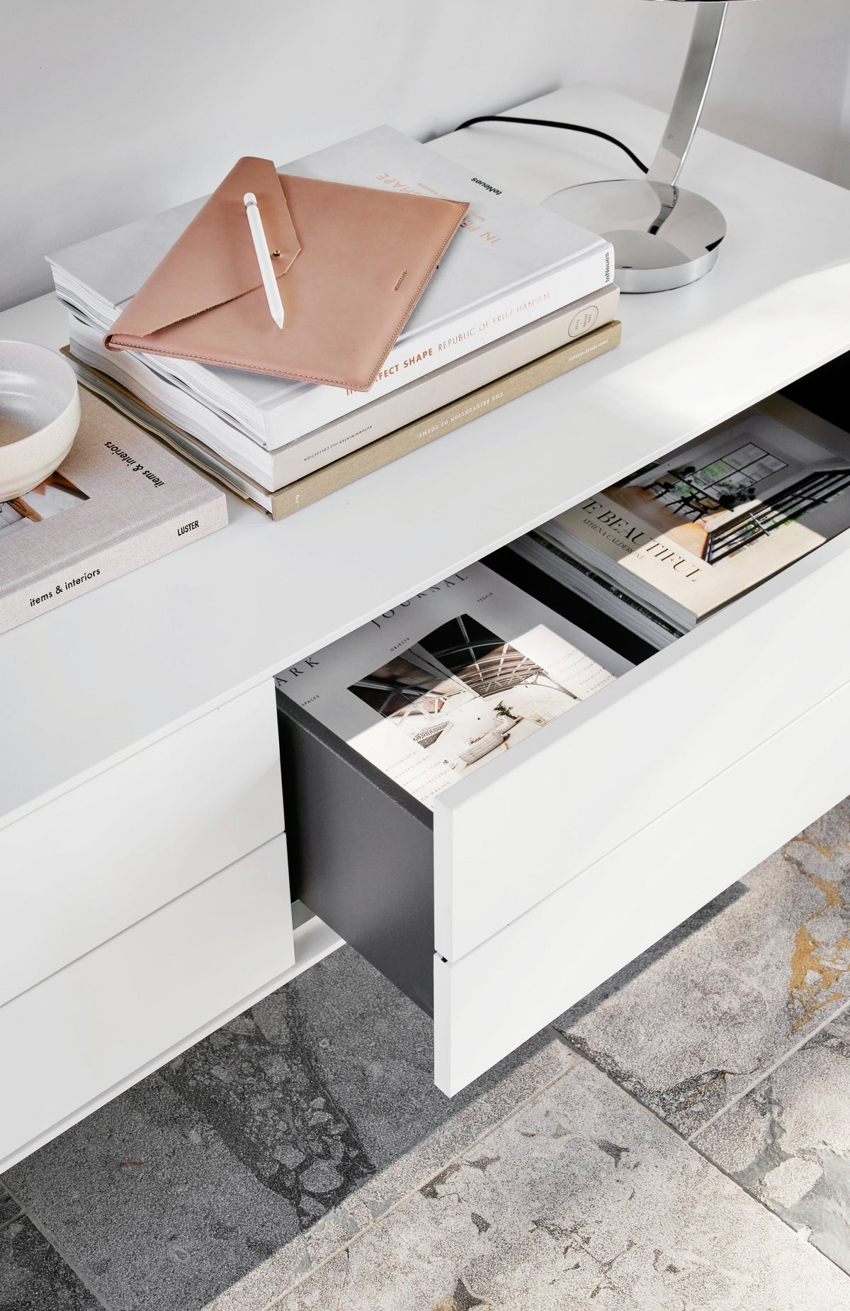 Comoda TV BoConcept Fermo 120 cm gri cenusiu — detaliu