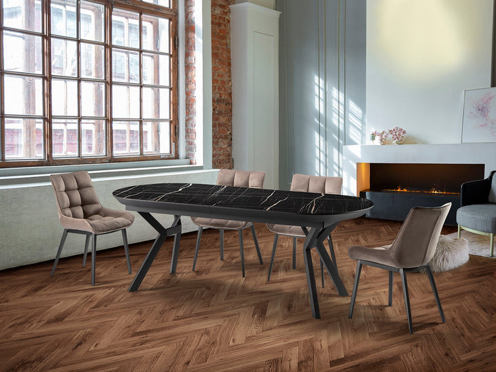 Masă dining extensibilă Schuller Antea cu blat MDF în efect marmură neagră lucioasă, margini negre mat și structură metalică neagră — 205×103 cm.
