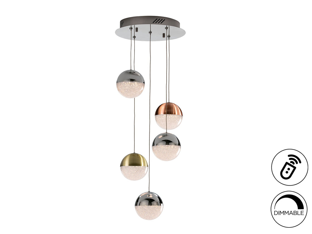 Lustră suspendată Schuller Sphere 5L cu cinci sfere de 12 cm în finisaje cupru, alamă și cromat — cascadă verticală pe carcasă cromată, dimmable.