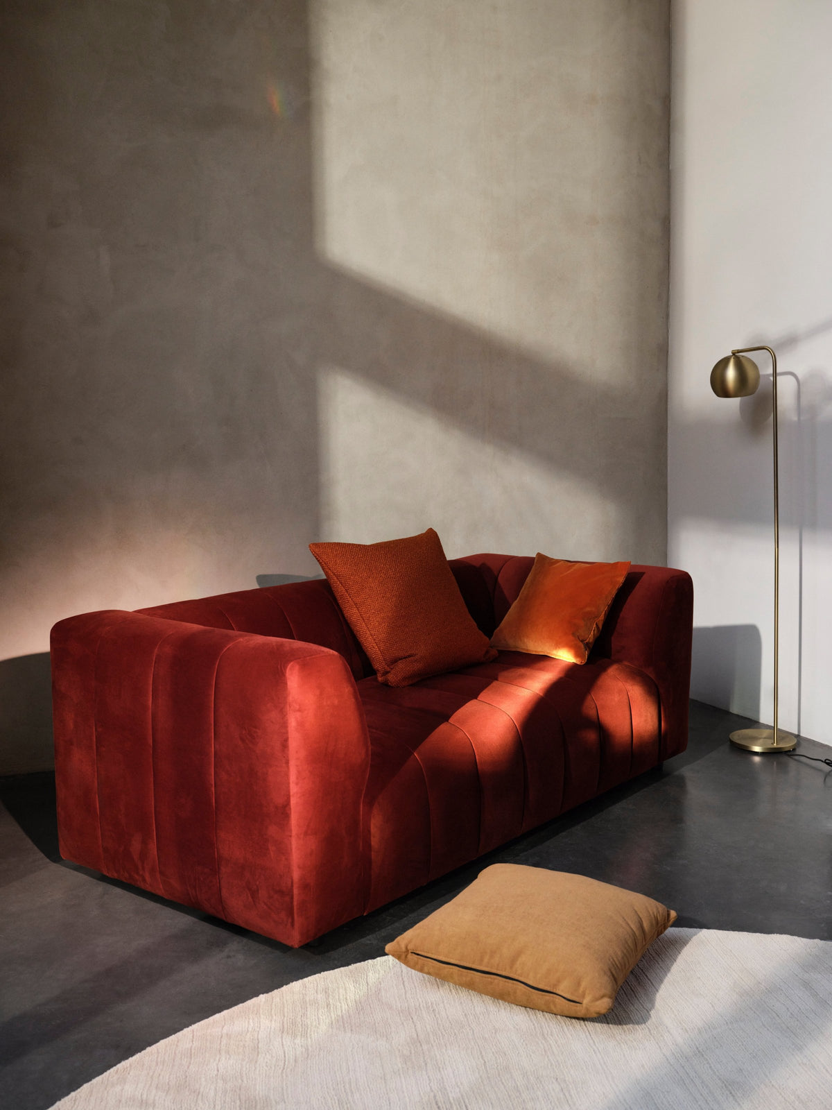 Canapea BoConcept Bellagio 2,5 locuri, nisip Nani — detaliu