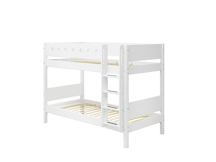 The Decorators: Paturi suprapuse inaltime 154 cm cu scara dreapta Flexa White 90x200 cm