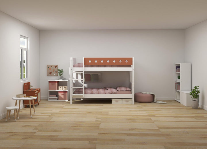 The Decorators: Paturi suprapuse inaltime 154 cm cu scara dreapta Flexa White 90x200 cm