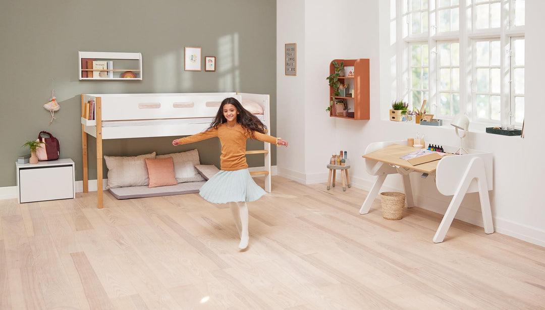 The Decorators: Pat inaltime 120 cm cu scara inclinata Flexa Nor 90x200 cm