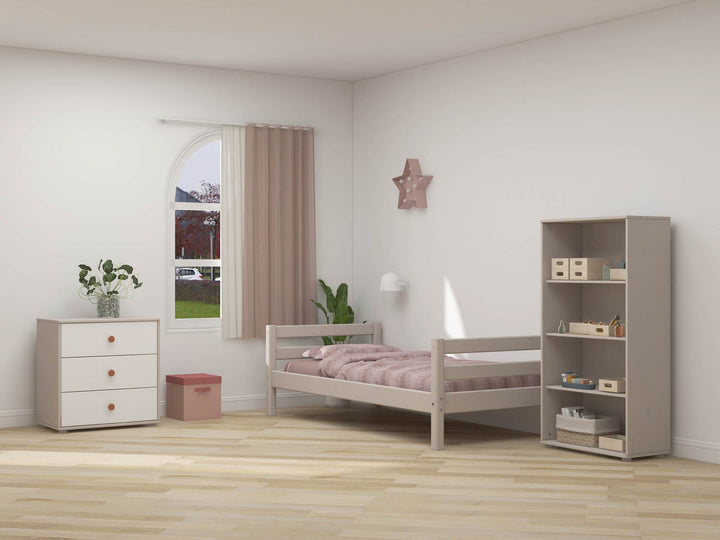 The Decorators: Comoda cu 3 sertare Flexa Classic