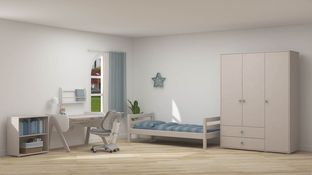 The Decorators: Dulap cu 3 usi si 2 sertare Flexa Classic