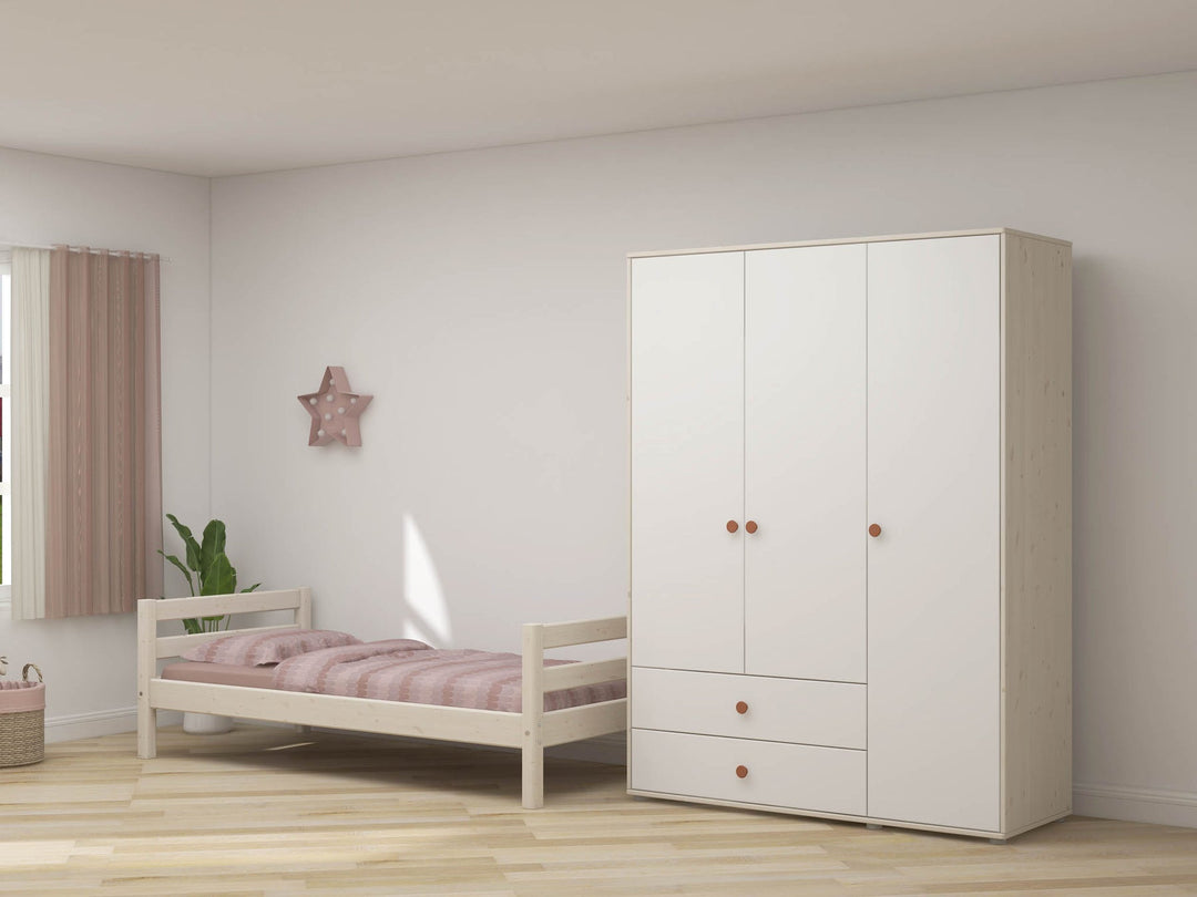 The Decorators: Dulap cu 3 usi si 2 sertare Flexa Classic