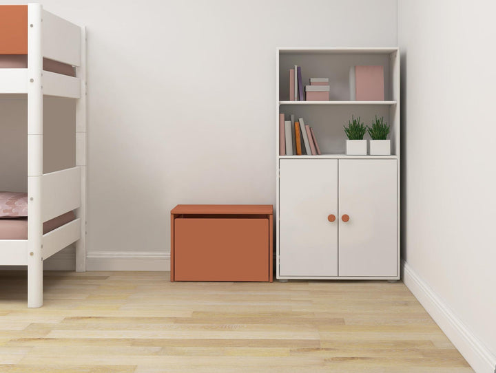 The Decorators: Etajera midi cu 3 polite si 2 usi Flexa Roomie