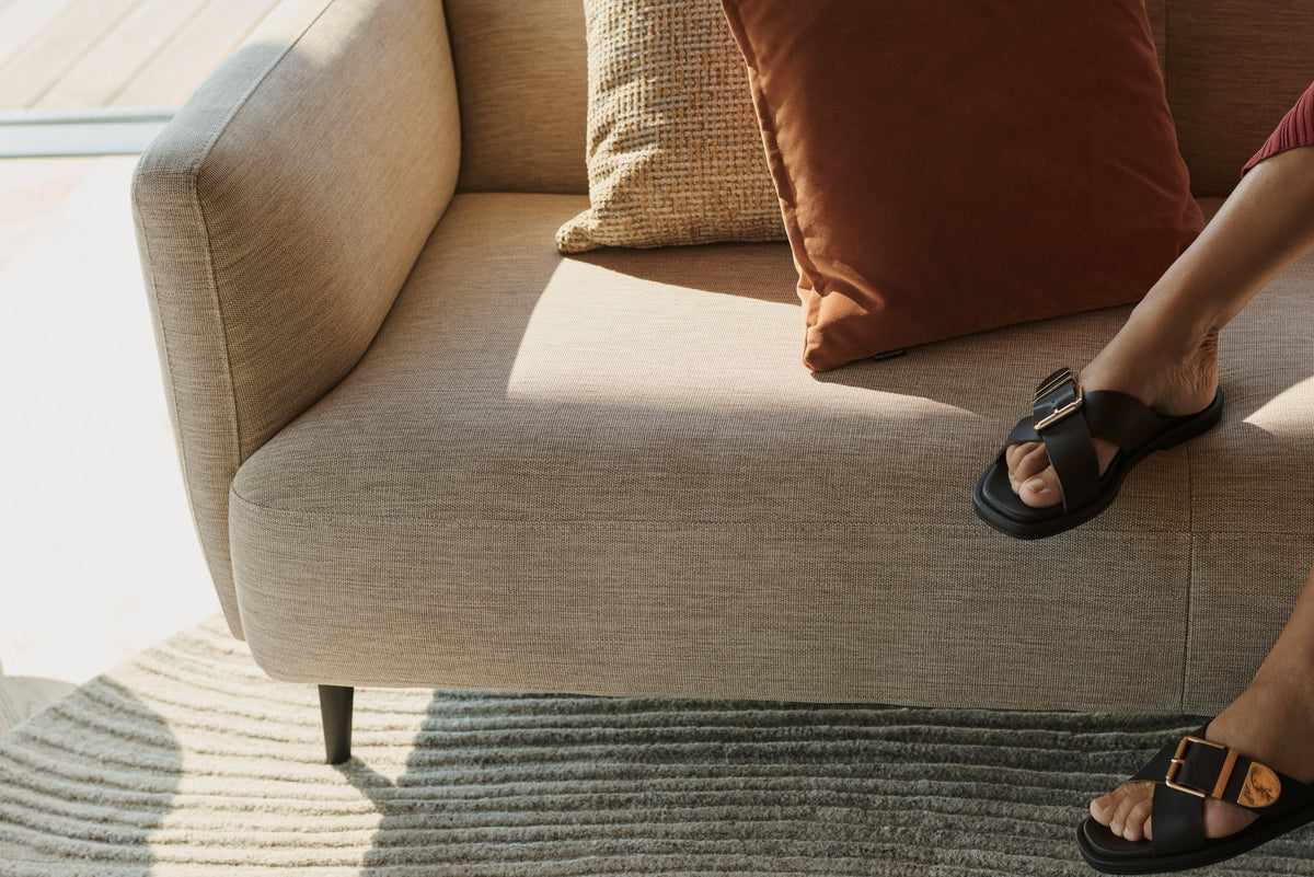 Canapea de colt BoConcept Modena, bej Lazio — detaliu