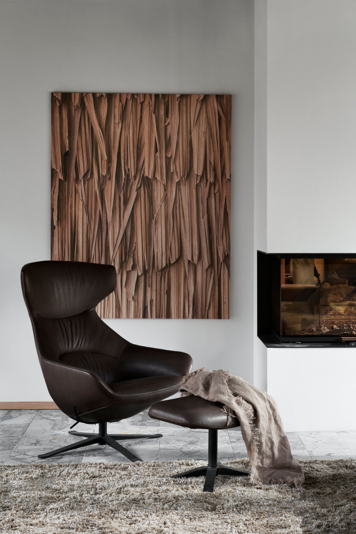 Fotoliu recliner BoConcept Porto pivotant, piele maro inchis — detaliu