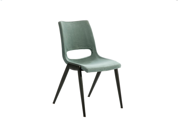 Scaun Schuller Aloha cu tapițerie din catifea bleu acvamarin și picioare metal negru mat