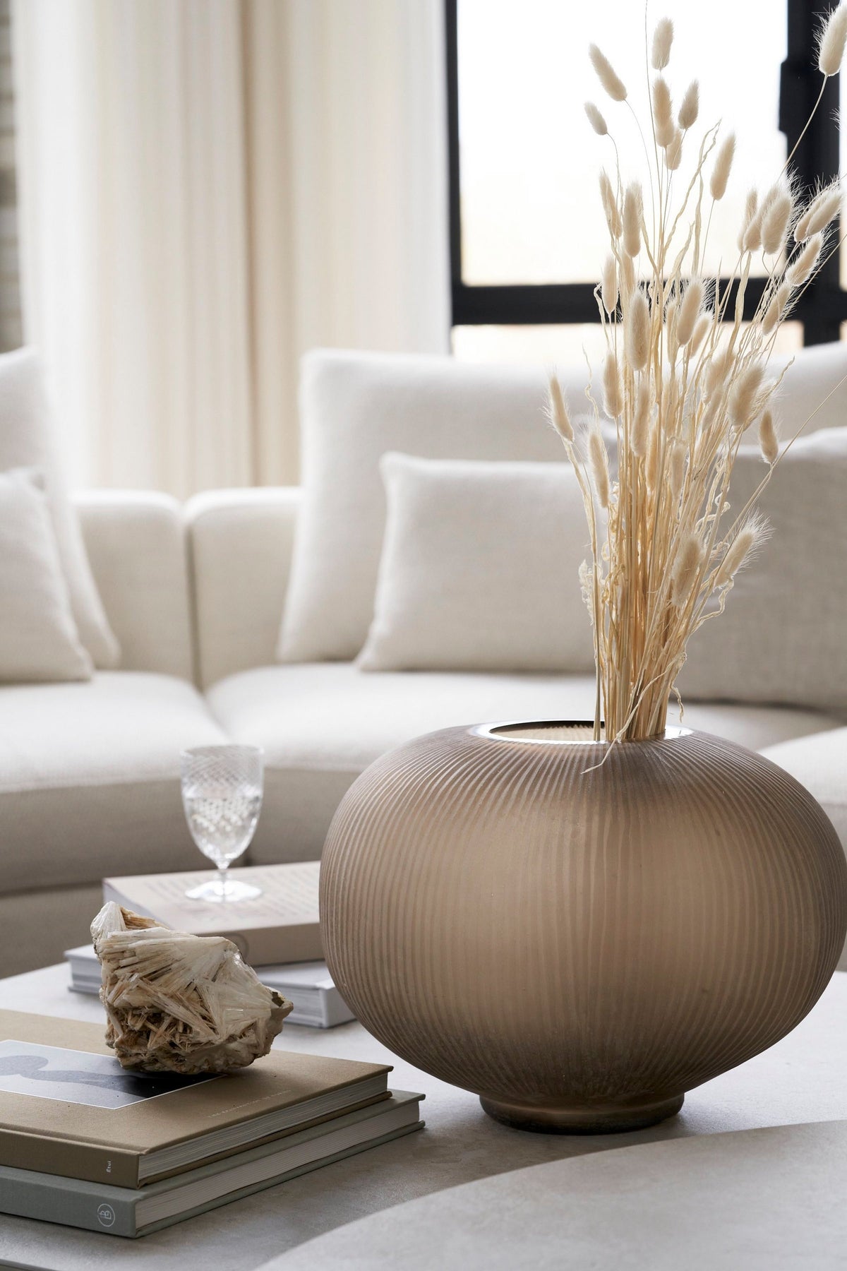 Perne decorative BoConcept Bergamo, alb Lazio — detaliu