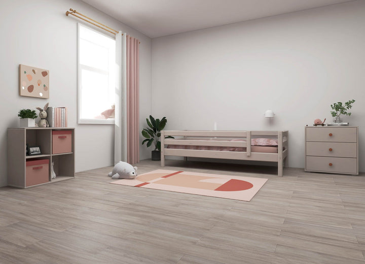 The Decorators: Pat cu bara de protectie cu o intrare Flexa Classic 90x200 cm