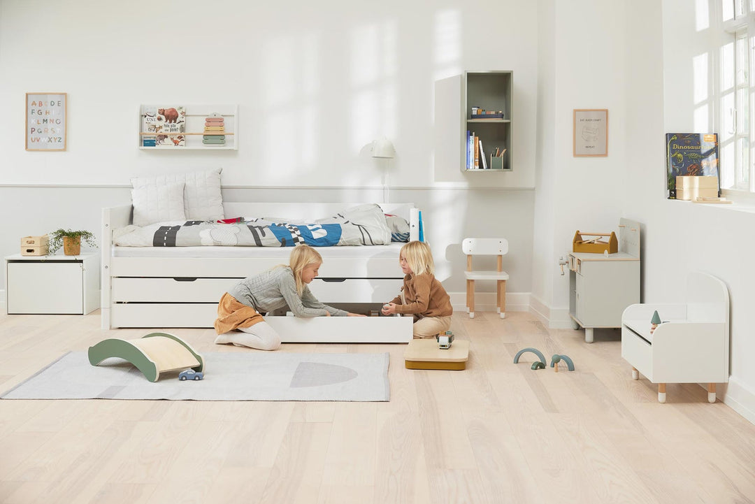 The Decorators: Pat cu extensie si doua sertare Flexa White 90x200 cm