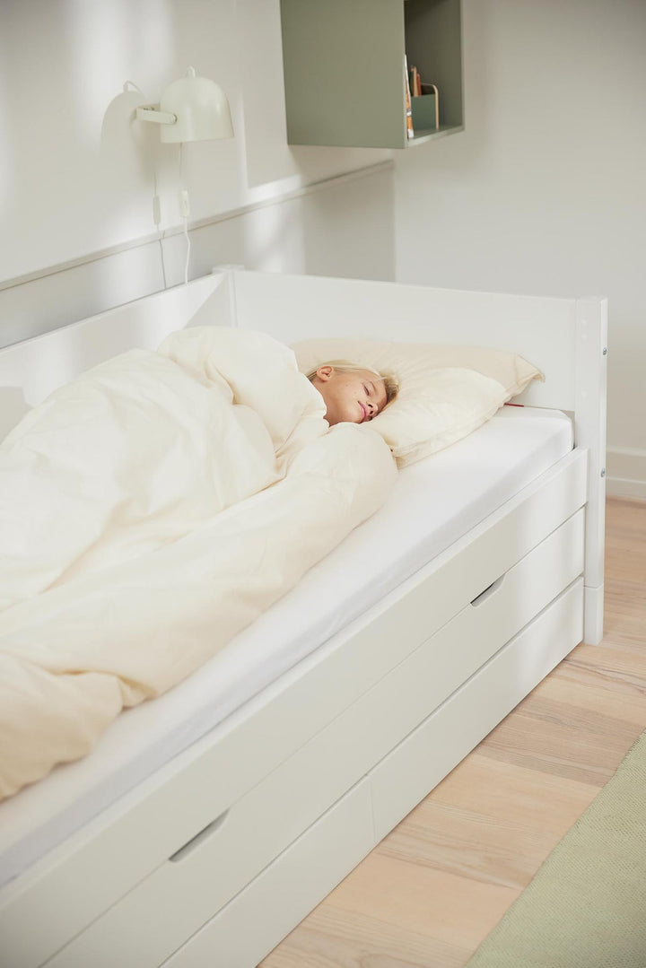 The Decorators: Pat cu extensie si doua sertare Flexa White 90x200 cm