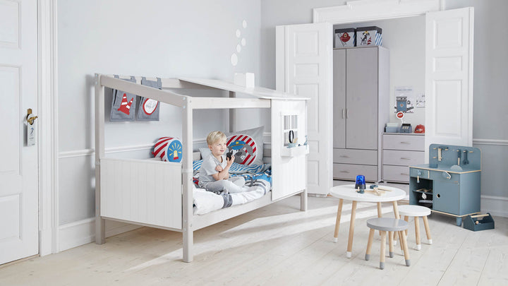 The Decorators: Pat casuta cu acoperis 1/2 Flexa Classic 90x200 cm