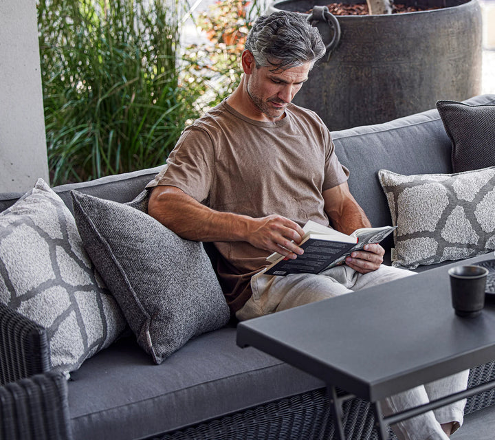 The Decorators: Masuta de cafea cu inaltime reglabila Cane-line Chill-out, Lava Grey