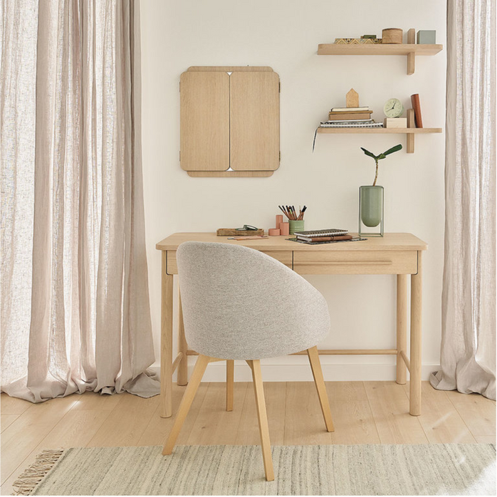 The Decorators: Scaun tapitat VOX Onest