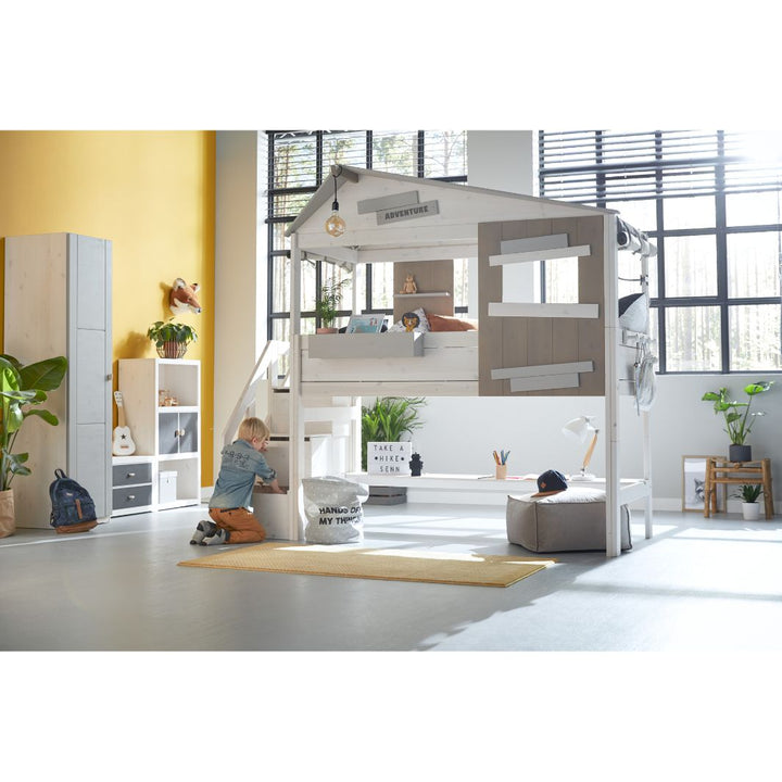 The Decorators: Pat casuta semi-inalt, Hideout, lemn de pin, 90x200 cm