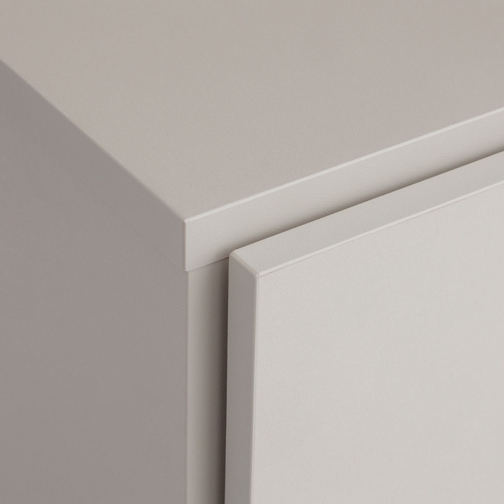 The Decorators: Corp comoda VOX Into